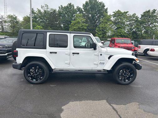 2022 Jeep Wrangler Unlimited 4xe Sahara