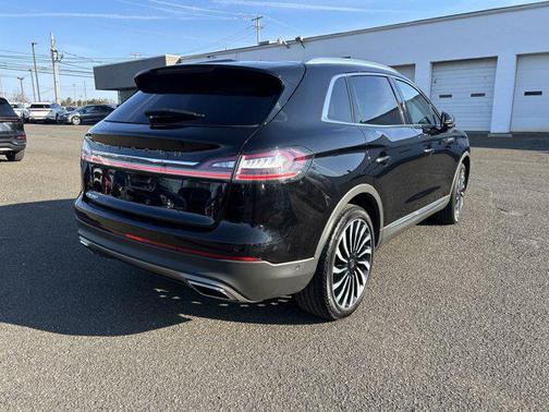 2021 Lincoln Nautilus Black Label