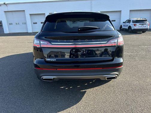 2021 Lincoln Nautilus Black Label