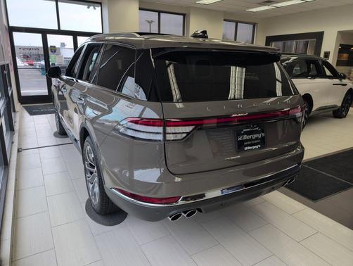 2026 Lincoln Aviator Premiere