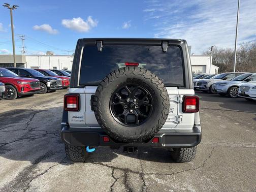 2024 Jeep Wrangler 4xe Willys