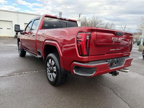 2024 GMC Sierra 2500 Denali