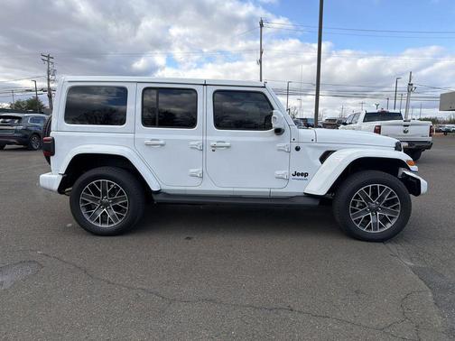 2022 Jeep Wrangler Unlimited 4xe Sahara High Altitude
