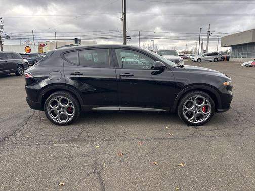 2024 Alfa Romeo Tonale Veloce EAWD