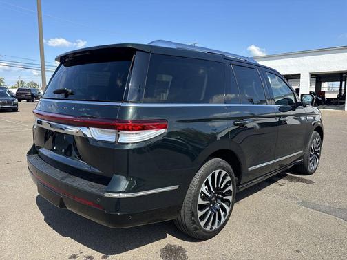 2023 Lincoln Navigator Black Label