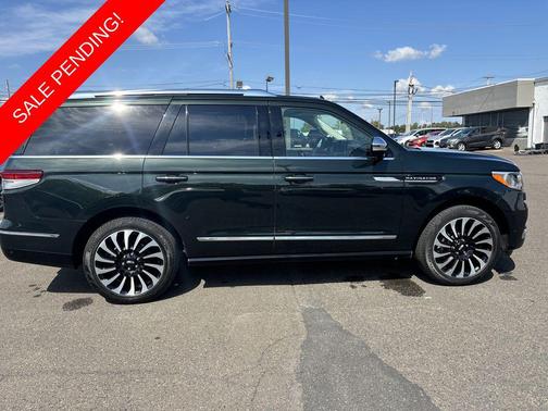 2023 Lincoln Navigator Black Label