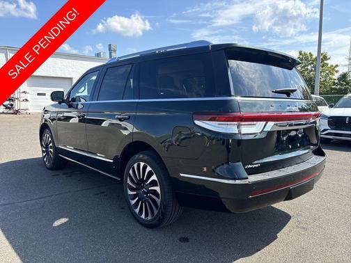 2023 Lincoln Navigator Black Label