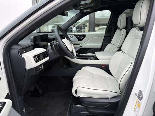 2025 Lincoln Aviator Black Label AWD