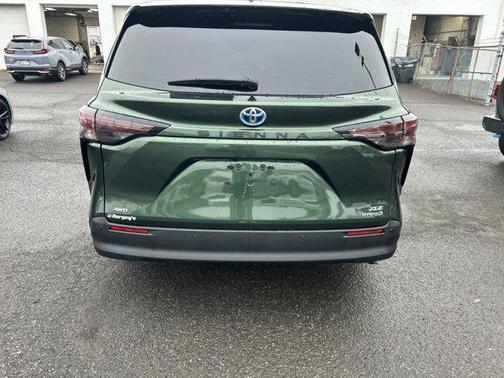 2023 Toyota Sienna XLE 7 Passenger