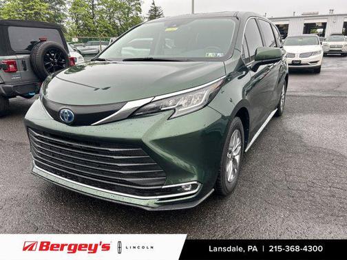 2023 Toyota Sienna XLE 7 Passenger