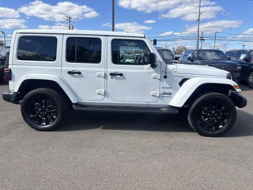 2022 Jeep Wrangler Unlimited 4xe Sahara