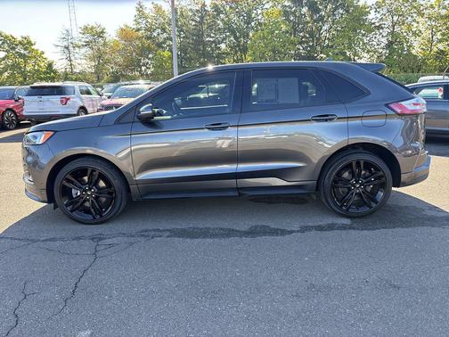 2019 Ford Edge ST