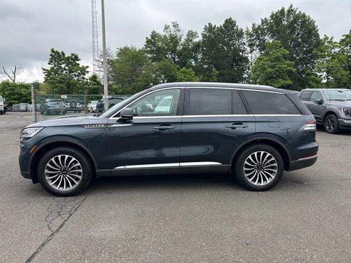 2022 Lincoln Aviator Reserve AWD