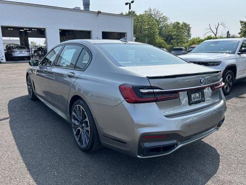 2020 BMW 740 740i