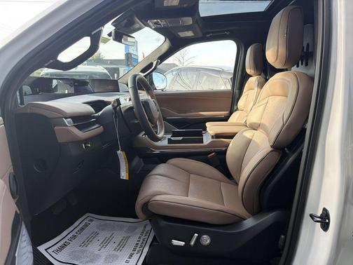 2025 Lincoln Navigator Black Label