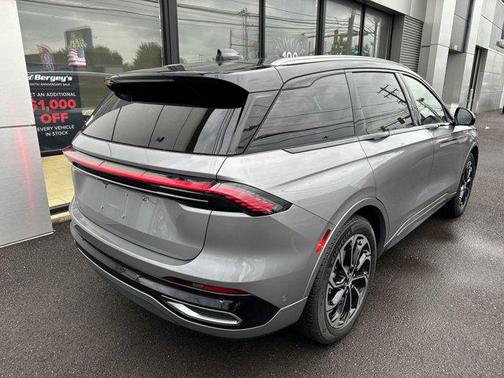 2024 Lincoln Nautilus Reserve
