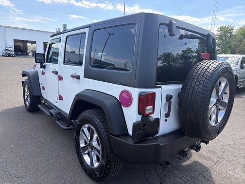 Bright White Clearcoat 2018 Jeep Wrangler JK Unlimited Sport