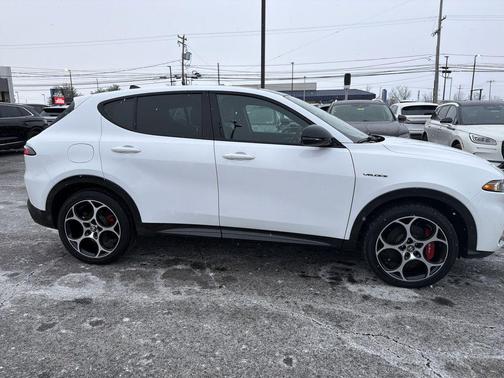 2024 Alfa Romeo Tonale Veloce EAWD