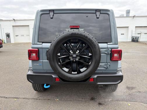 2024 Jeep Wrangler 4xe Sahara