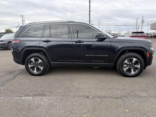 2024 Jeep Grand Cherokee 4xe Base