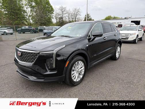 Stellar Black Metallic 2024 Cadillac XT4 Luxury