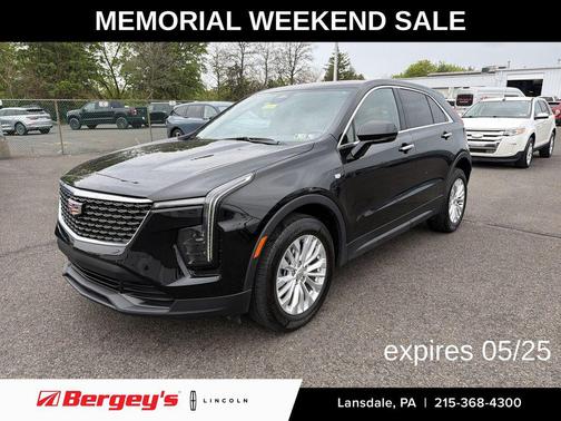 Stellar Black Metallic 2024 Cadillac XT4 Luxury