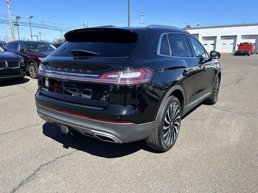 2022 Lincoln Nautilus Black Label