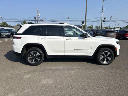 2023 Jeep Grand Cherokee 4xe Base