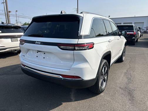 2023 Jeep Grand Cherokee 4xe Base