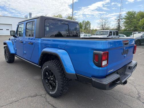 Hydro Blue Pearlcoat 2021 Jeep Gladiator Willys 4x4