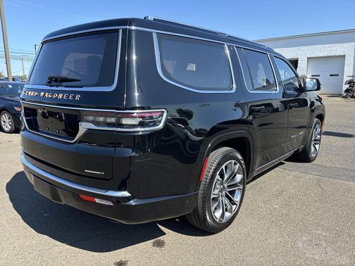 2023 Jeep Grand Wagoneer Series III 4x4