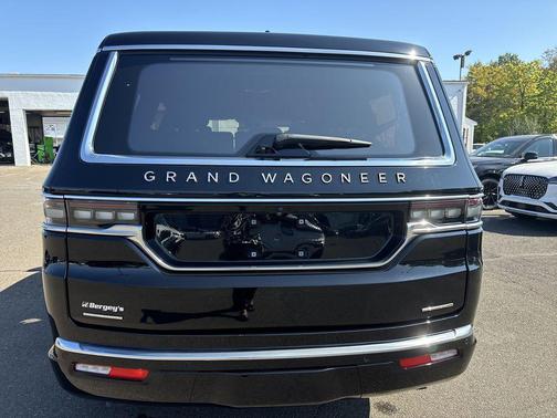 2023 Jeep Grand Wagoneer Series III 4x4