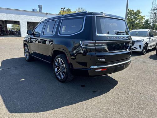 2023 Jeep Grand Wagoneer Series III 4x4