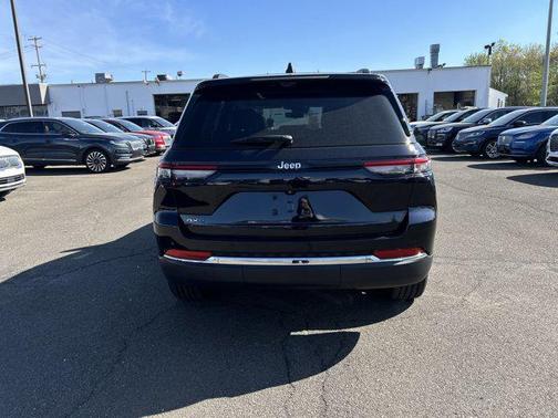 2023 Jeep Grand Cherokee 4xe Base