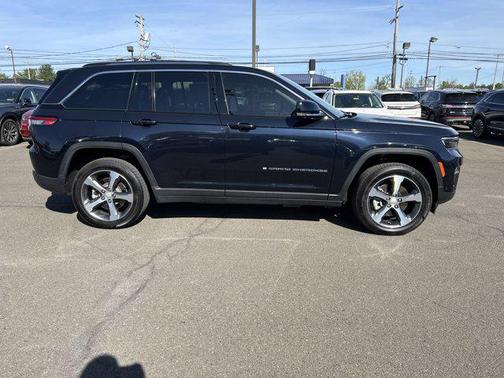 2023 Jeep Grand Cherokee 4xe Base