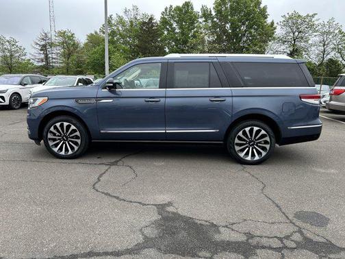 2022 Lincoln Navigator Reserve