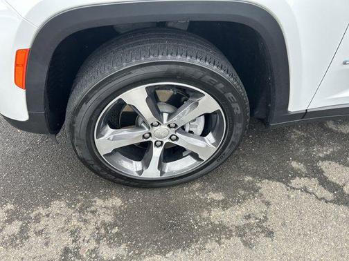 2022 Jeep Grand Cherokee 4xe Base