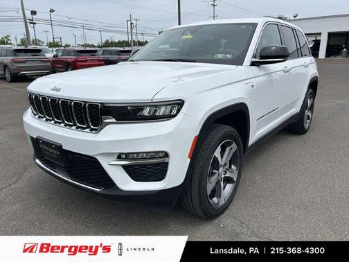 2022 Jeep Grand Cherokee 4xe Base