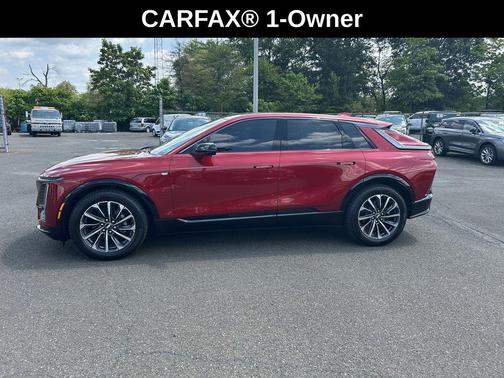 2024 Cadillac LYRIQ Sport