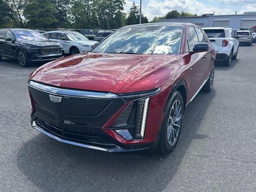 2024 Cadillac LYRIQ Sport