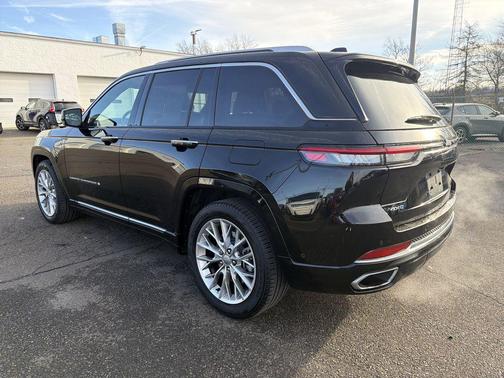 2023 Jeep Grand Cherokee 4xe Summit