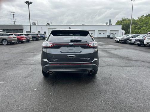 2018 Ford Edge Titanium