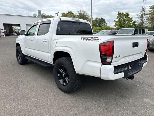 2022 Toyota Tacoma SR