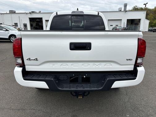 2022 Toyota Tacoma SR