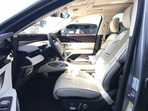 2024 Lincoln Nautilus Black Label