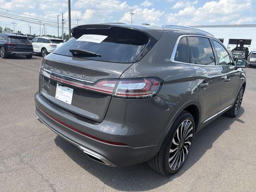 CHROMA CAVIAR DRK GRAY MET CC 2023 Lincoln Nautilus Black Label