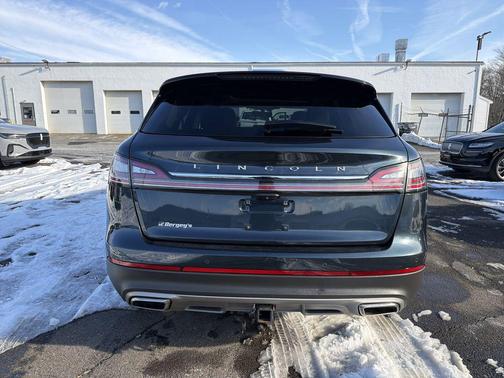 2022 Lincoln Nautilus Reserve