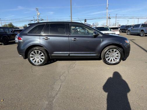 2014 Lincoln MKX Base