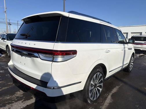 2024 Lincoln Navigator Reserve