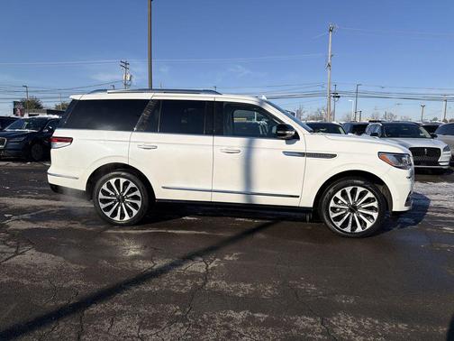 2024 Lincoln Navigator Reserve